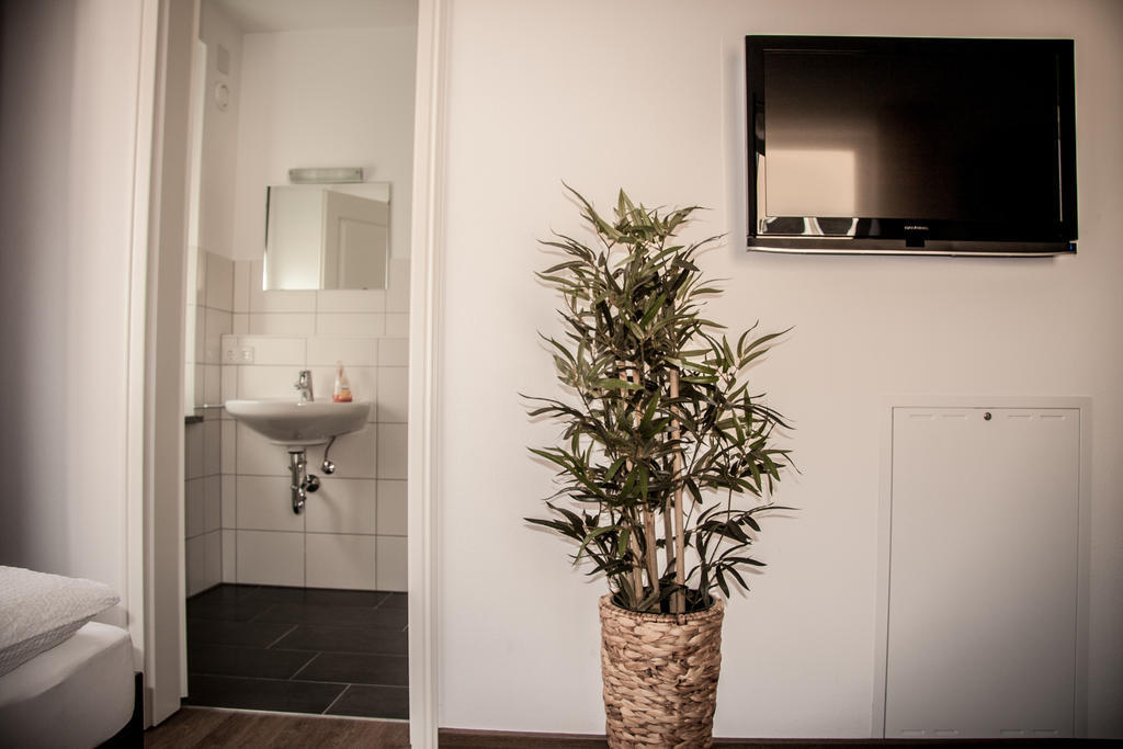 Aparthotel - Stadtvilla Premium Schweinfurt Zimmer foto